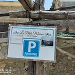 La Petite Maison - Panoramic Apartment Di Teresa De Martino