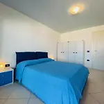Costa Azzurra Apartment
