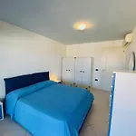 Costa Azzurra Apartment