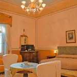 B&B Flora House