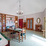 Amalpha Domus 100 Sqm Apt With Ac Wifi And Balcony