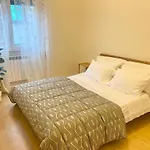 Gigi'S Place