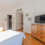 Joivy Welcoming Flats By Lake Como