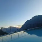 Como Lake Panorama, Nesso