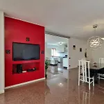 12 Posti Wi-Fi A/C Free Parking Jacuzzi
