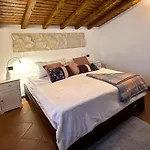 Lory Loft With Lake View Balcony