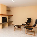 Casa Indipendente Con Giardino