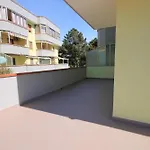 Wohnung In Lido Delle Nazioni Mit Grossem Balkon