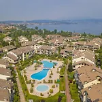 Vistalago Green Residence 100M From Lake - Happy Rentals