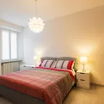 Moderno Appartamento Grande Comfort Como