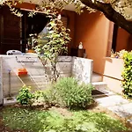 Rose&Olive Summer Home
