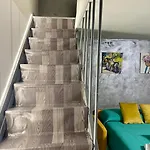 Nanninella Home