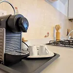 Wi-Fi Clima Elegante Appartamento Con Parcheggio