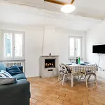 Modern Apartment 350Mt From Piazza Del Popolo!