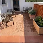 Sunny Room In A Cozy Villa