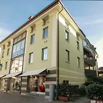 Riva Centro Apartment - Happy Rentals