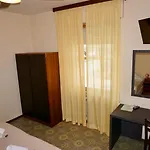 Hotel Diana
