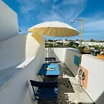 Ventotene La Casa In Piazza