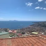 Casa Di Carlo Al Vomero