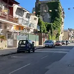 Napoli'S Little Bridges Guest House