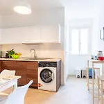 Modern Apartment Near Livorno Station!