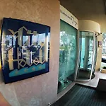 City Hotel