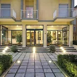 American Hotel
