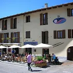 Residence La Tana Del Ghiro