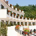 Punta Campanella Resort & Spa