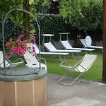 Villa Comics