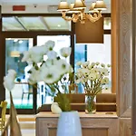 Hotel Ambassador