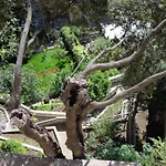 Villa Lara Hotel