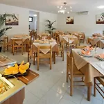 Hotel Roma