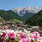 Hotel Chalet S - Dolomites Design - Adults Recommended