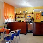 Hotel Holiday Beach