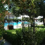 Hotel Apuana