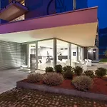 Gardabike Residence