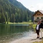 Rifugio Lago Nambino