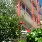 Noidue Hotel