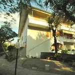 Appartamenti Pino Italico