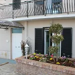 Il Giardino Dei Glicini