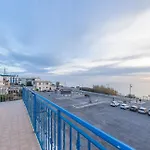 Orizzonte In Blu