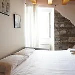 Trauner Rooms Collection