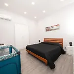 Casa Vacanze Alma B&B Grazioso Appartamento Sul Lungomare Di Pozzuoli A 300Mt Dal Centro E Dal Rione Terra By Movery