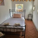 La Villa Apartments - Convenient For Sardinia And Corsica - 4-5 Beds -Private Parking Included With Camera