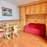 Bike&Ski Saroch Apartments