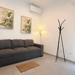 2 Camere 50M Dal Mare E Parcheggio Privato