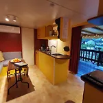 Chalet In Toskana Viareggio Italie Nabij Zee, Strand, Airconditioning, Zwembad, Wifi