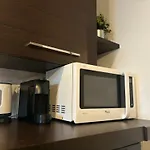 F&G Airport Stay