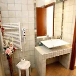 Luana Inn Holiday